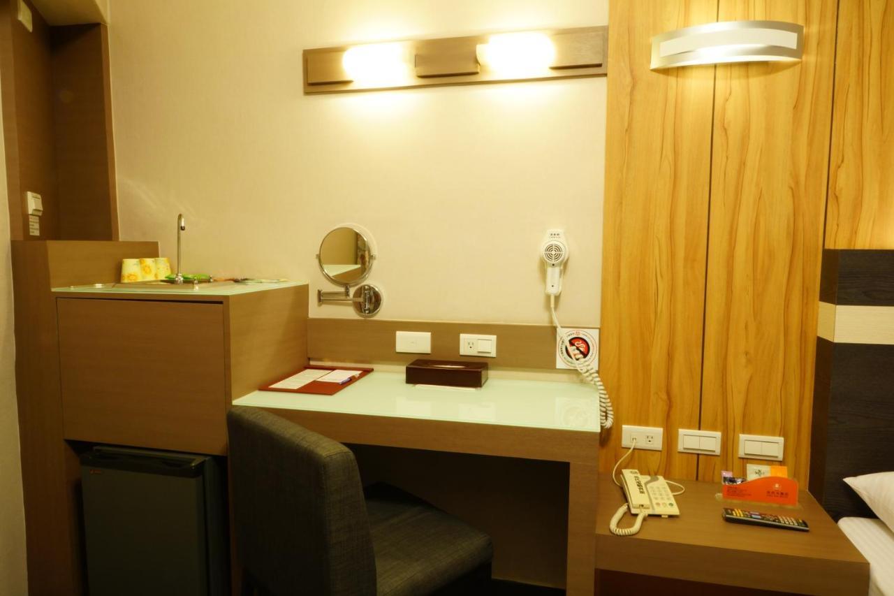 Ying Dai Hotel Tainan Buitenkant foto